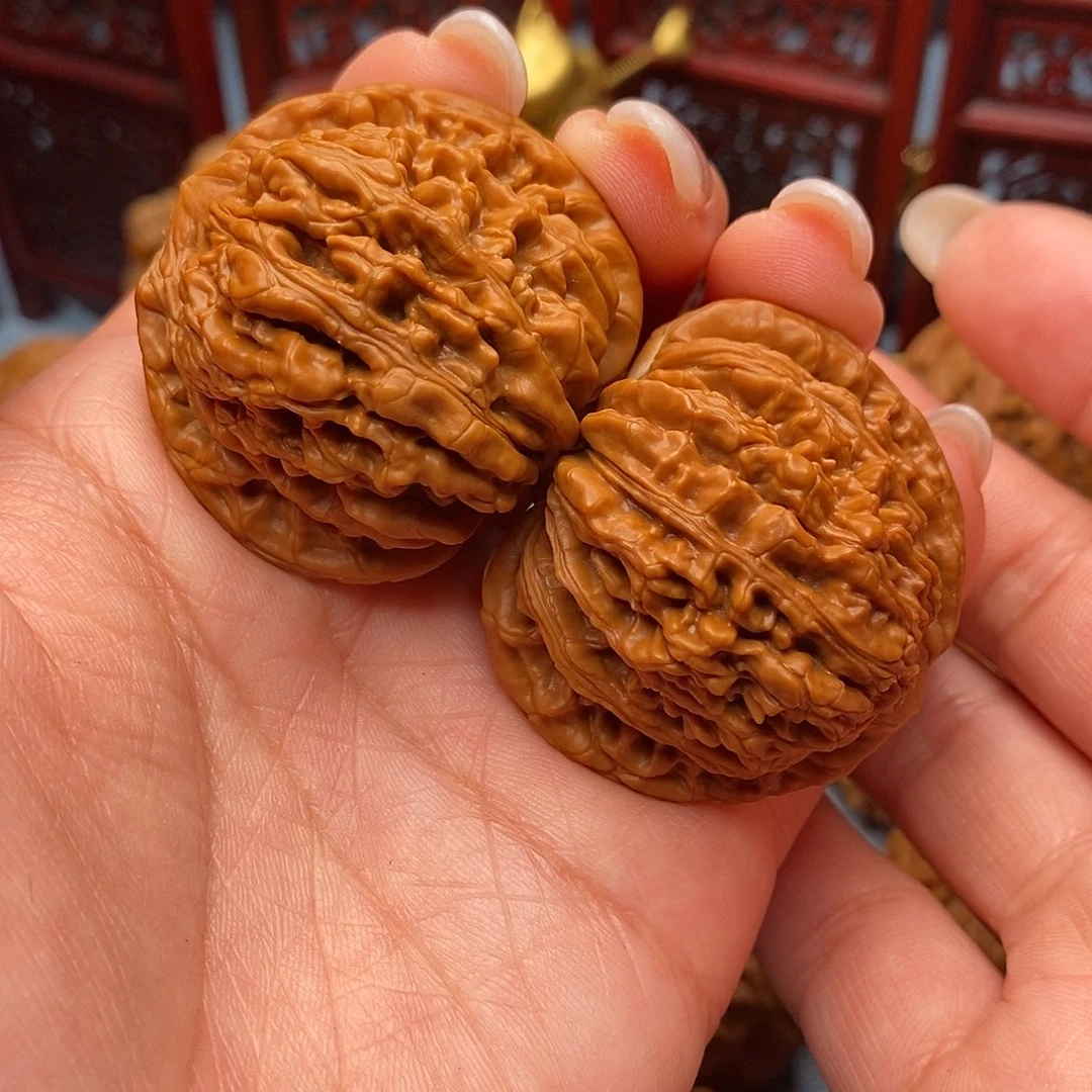 文玩核桃把件毕业红皮汉高楼42全品