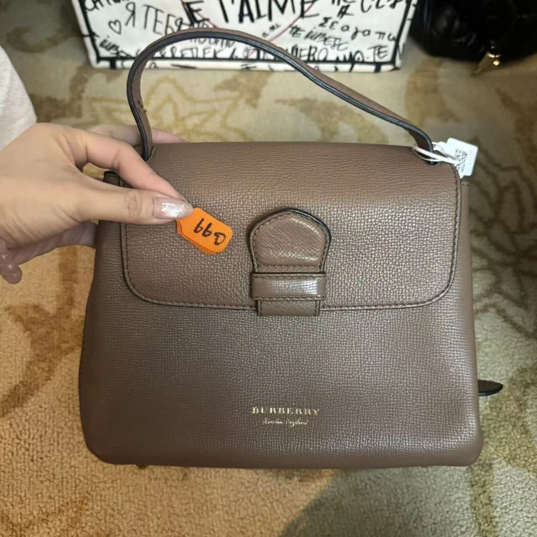 95新 BURBERRY/博柏利 099  xxg  /*二奢包包