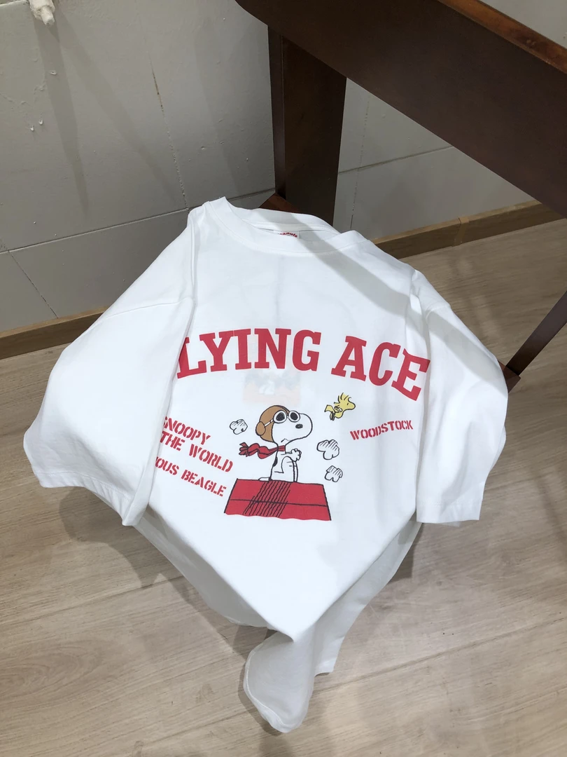 路一.韩国 Seoul    4pi红色史努比飞行员t短袖 DP25022528