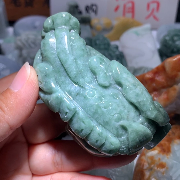 翡翠未镶嵌颈饰保真天然A货翡翠