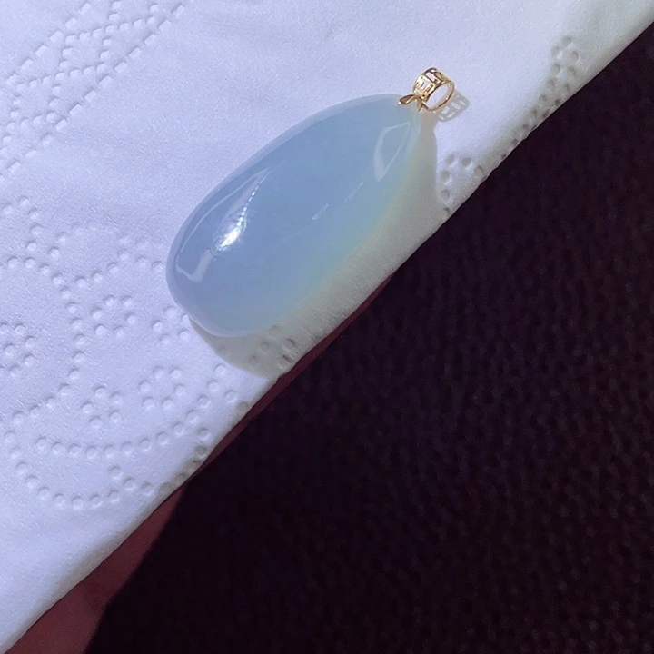 颈饰18K金镶嵌翡翠翡翠