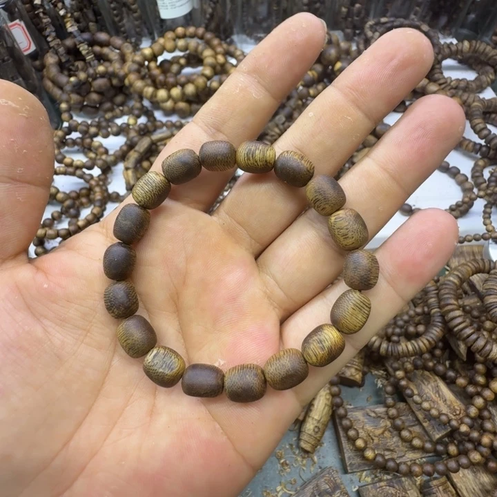 沉香碎屑沉香奇楠沉香乌身卡0.8单曲留疤珠6克+