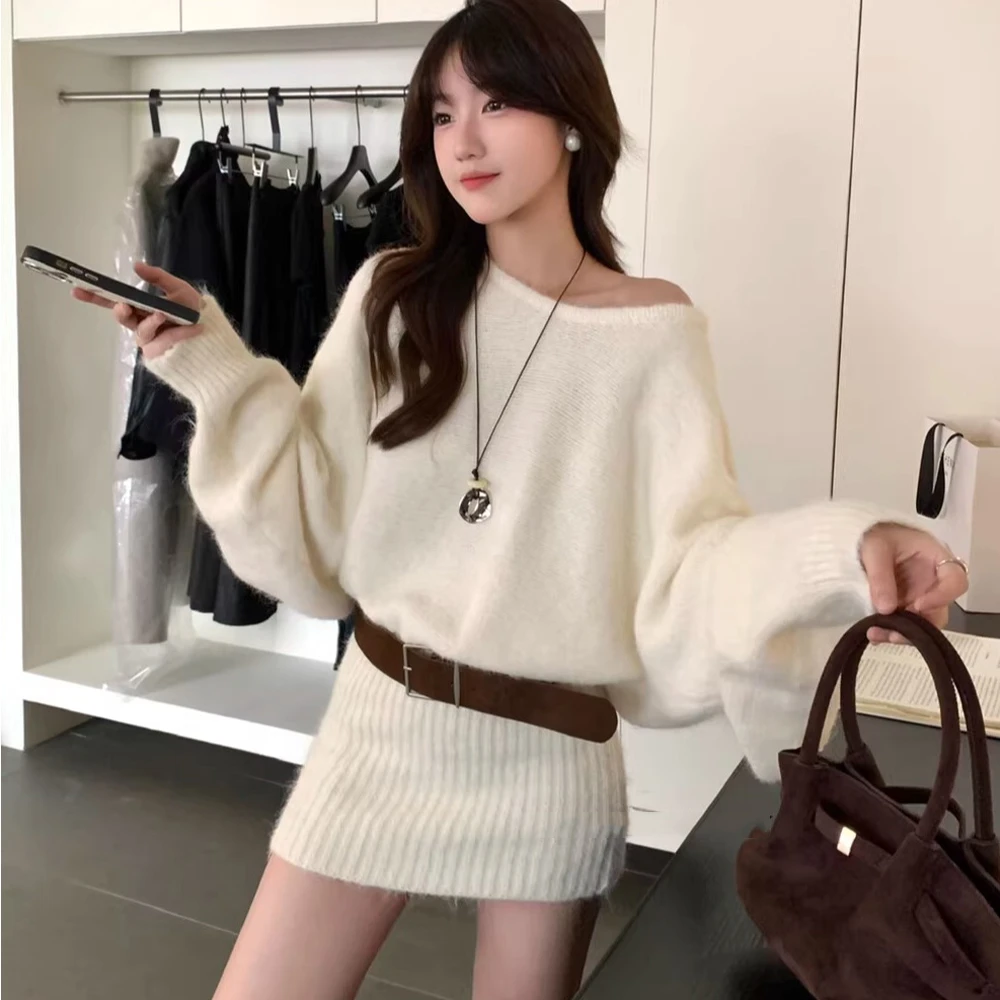 韩版时尚松弛感斜肩露肩针织包臀裙女秋冬法式蝙蝠袖毛衣连衣裙