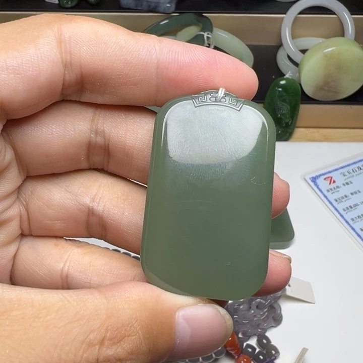 未镶嵌和田玉挂件