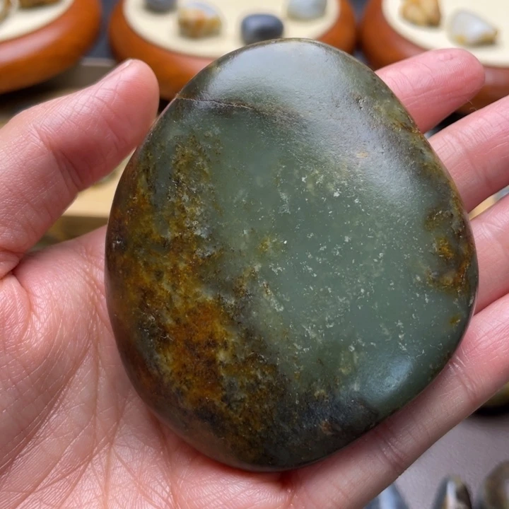 和田玉未镶嵌颈饰5