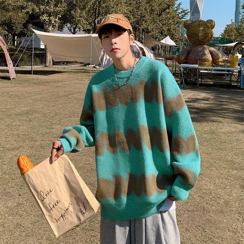 45号 羊仔毛喷染条纹圆领毛衣