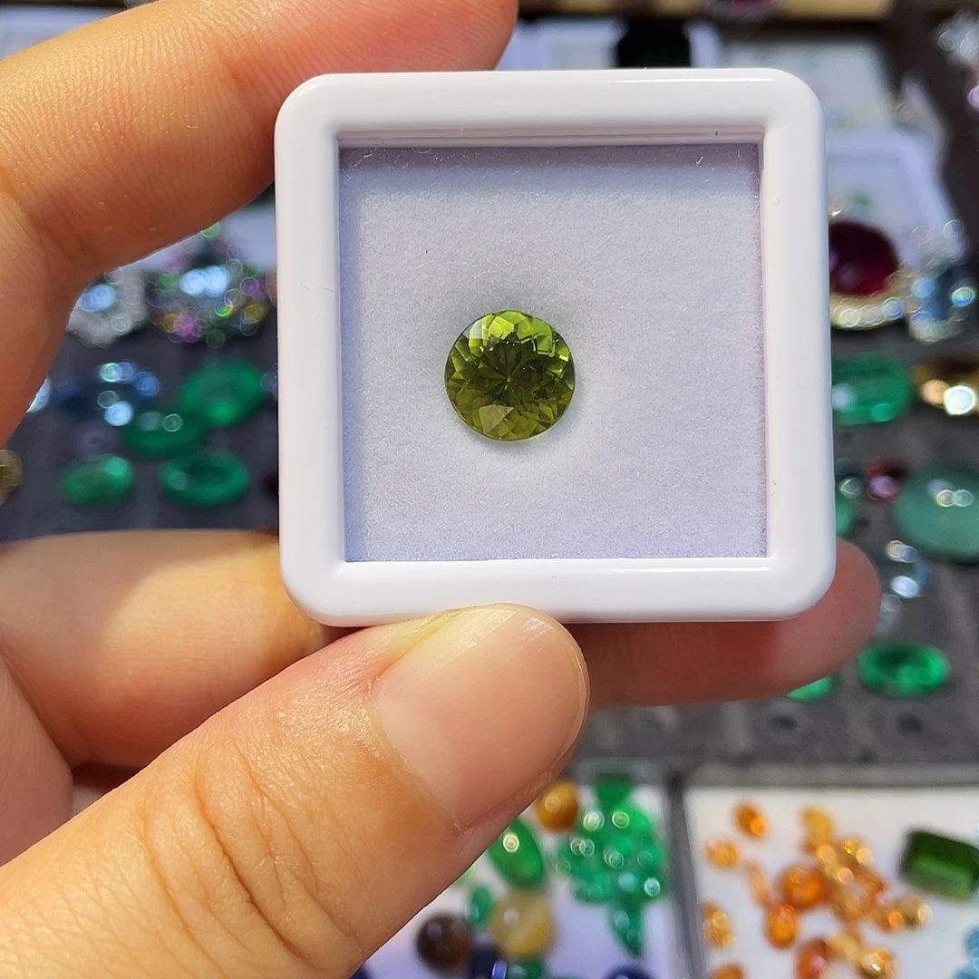 裸石未镶嵌碧玺3.84ct