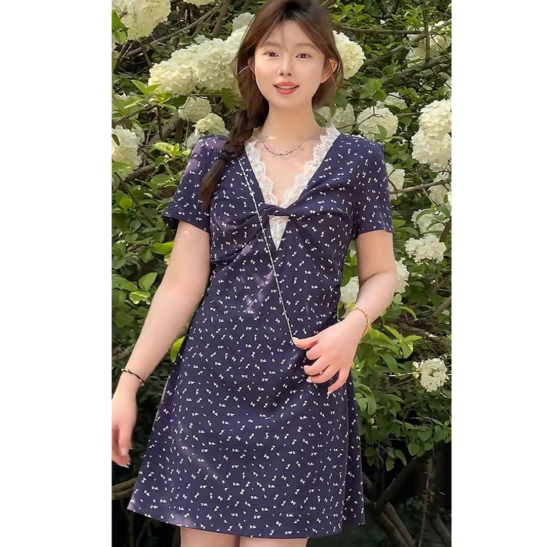 晶咕【心动春日】法式碎花显瘦两个版本V领扭结短袖连衣裙