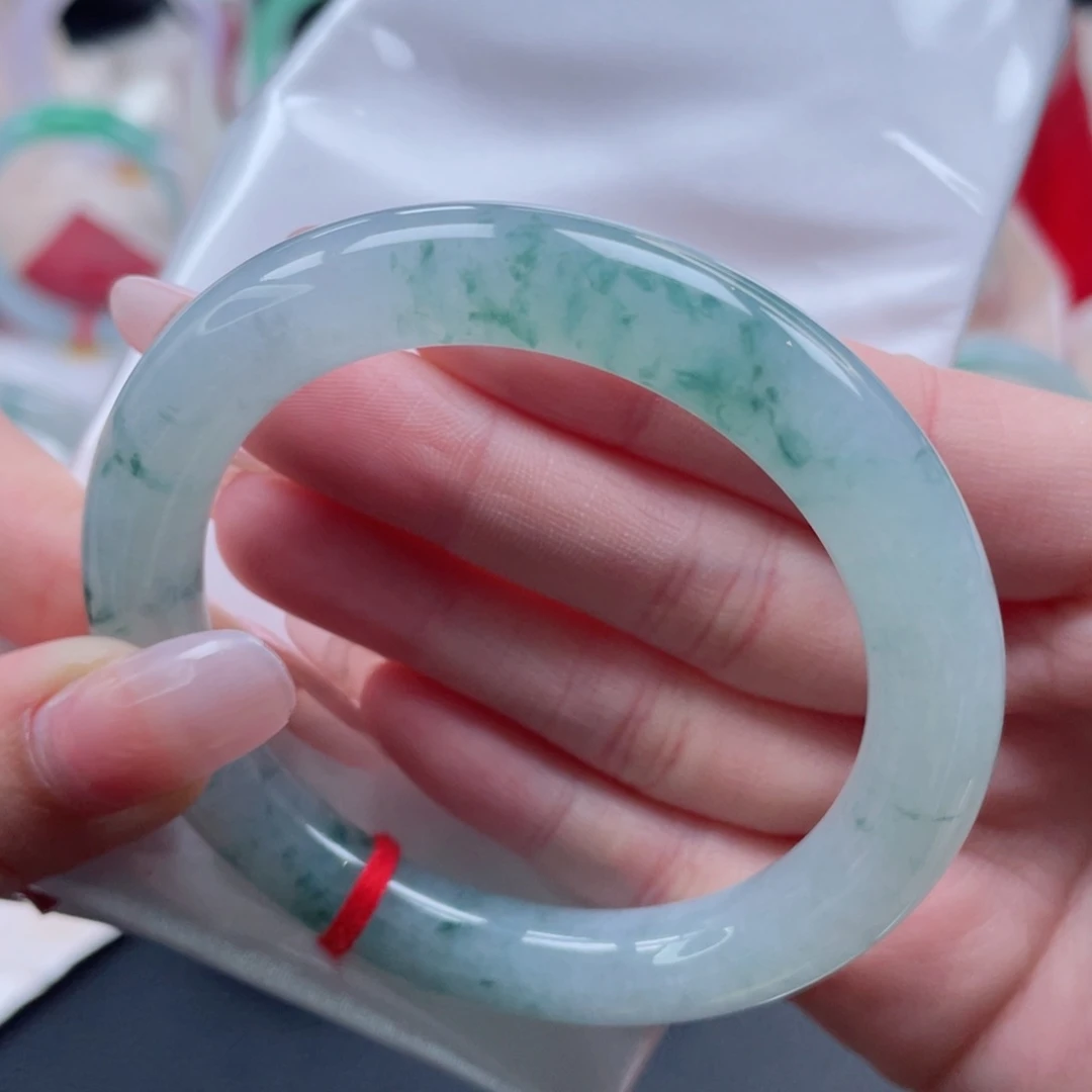 未镶嵌手镯翡翠56.1淡绿碎花镯 显年轻 松林竹韵 29号