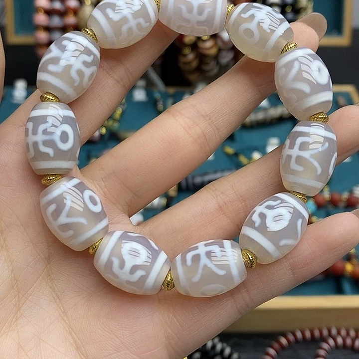 玛瑙/玉髓合金颈饰