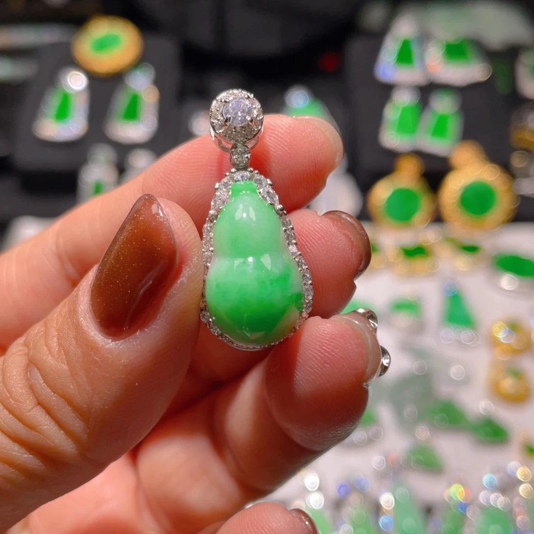 翡翠颈饰银S925镶嵌精品