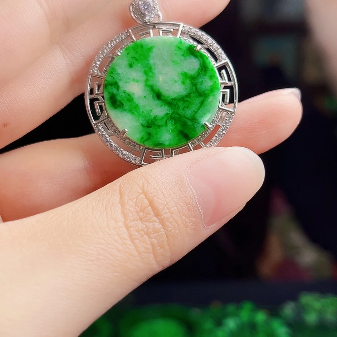 颈饰银S925镶嵌翡翠多样性