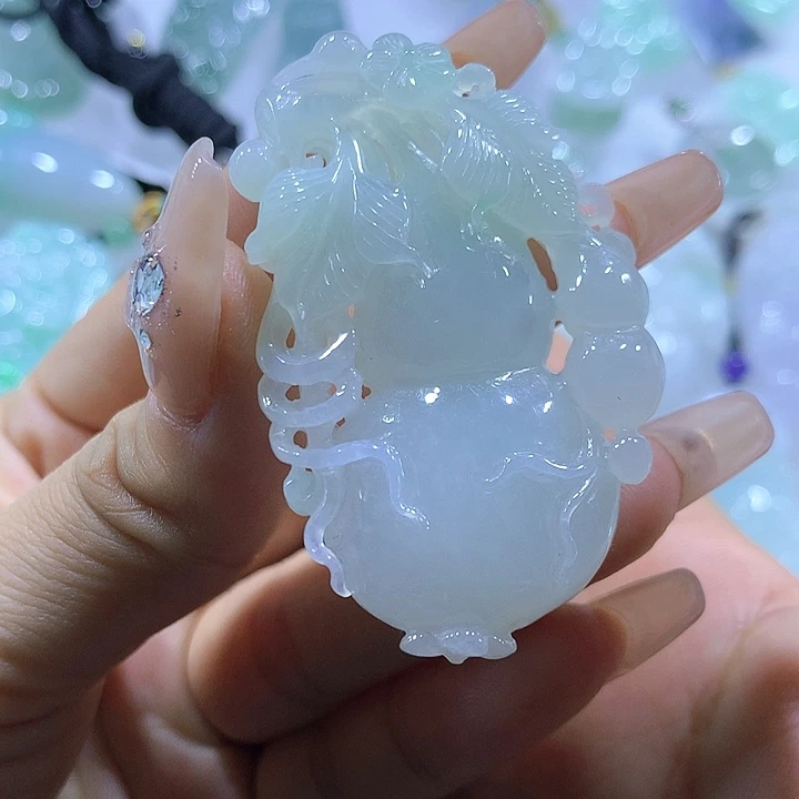 翡翠颈饰未镶嵌天然翡翠A货吊坠