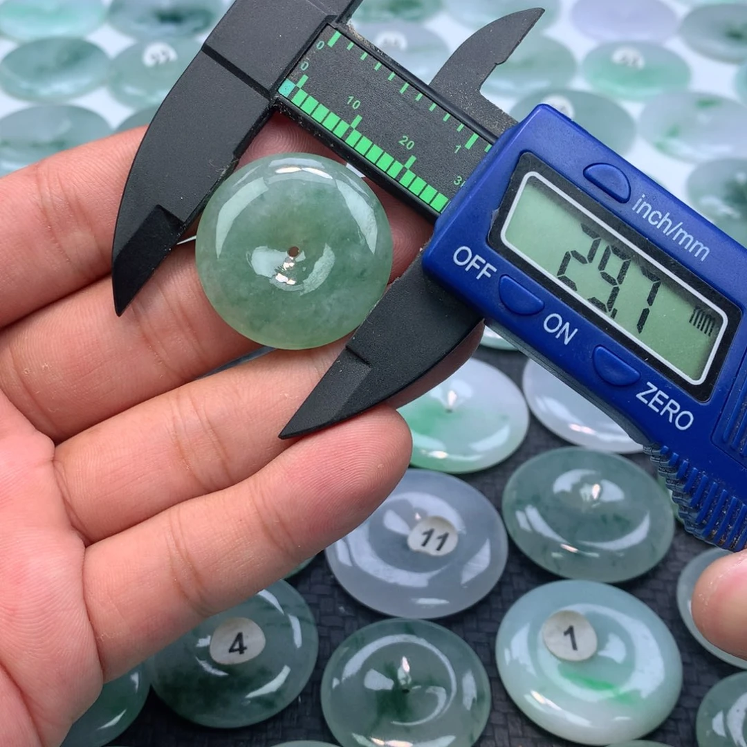 翡翠未镶嵌颈饰缅甸天然A货翡翠