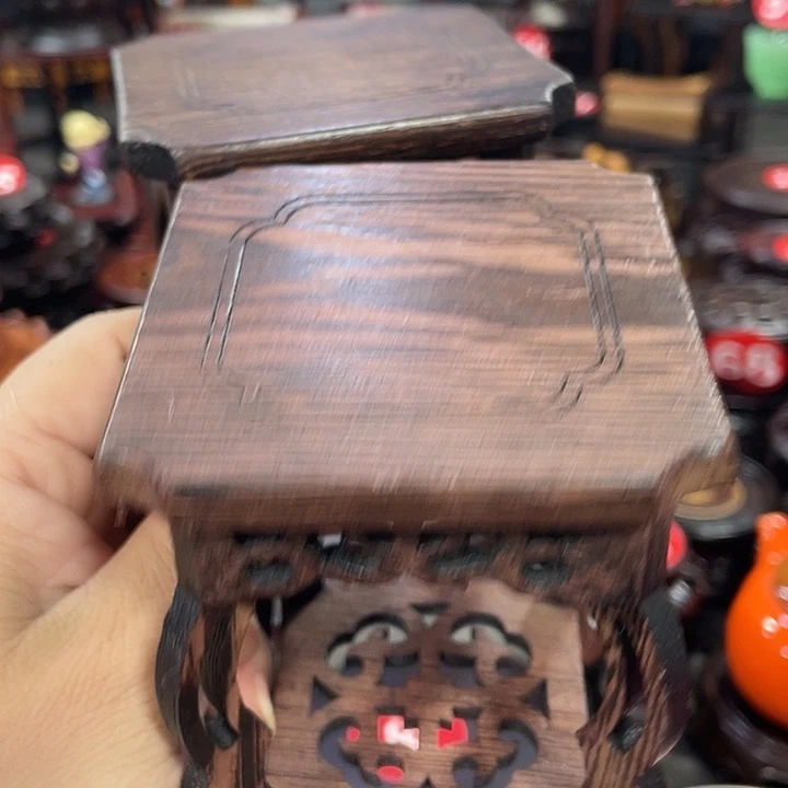 琉璃手工艺品红木底座工艺品2个