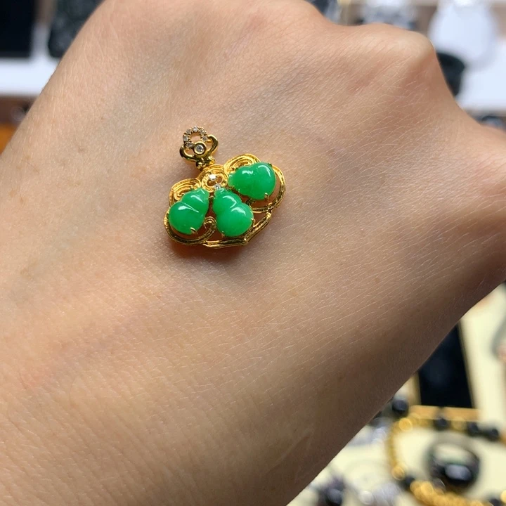 翡翠18K金镶嵌吊坠(不含链)葫芦