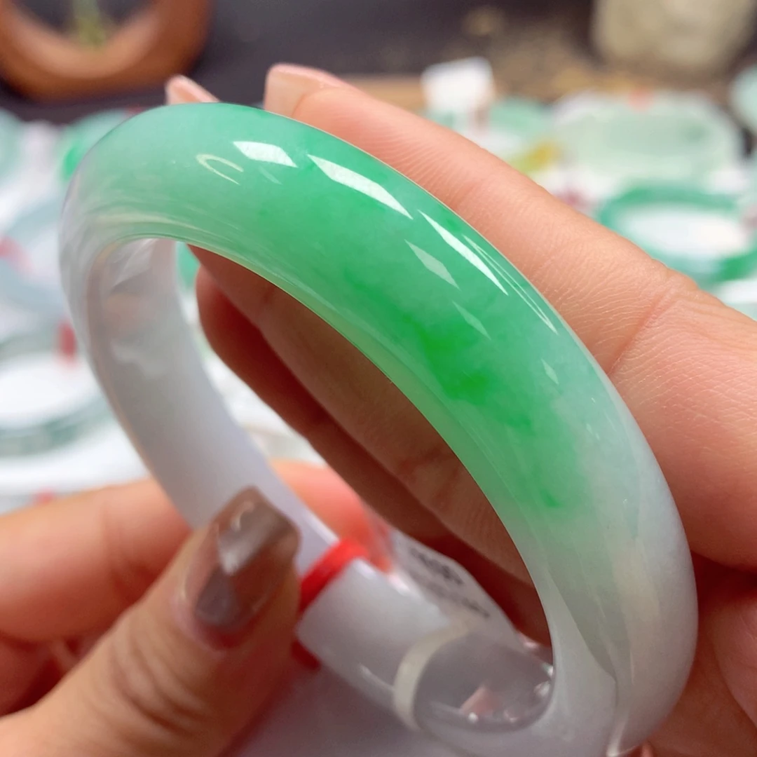 翡翠手镯未镶嵌57正38号88