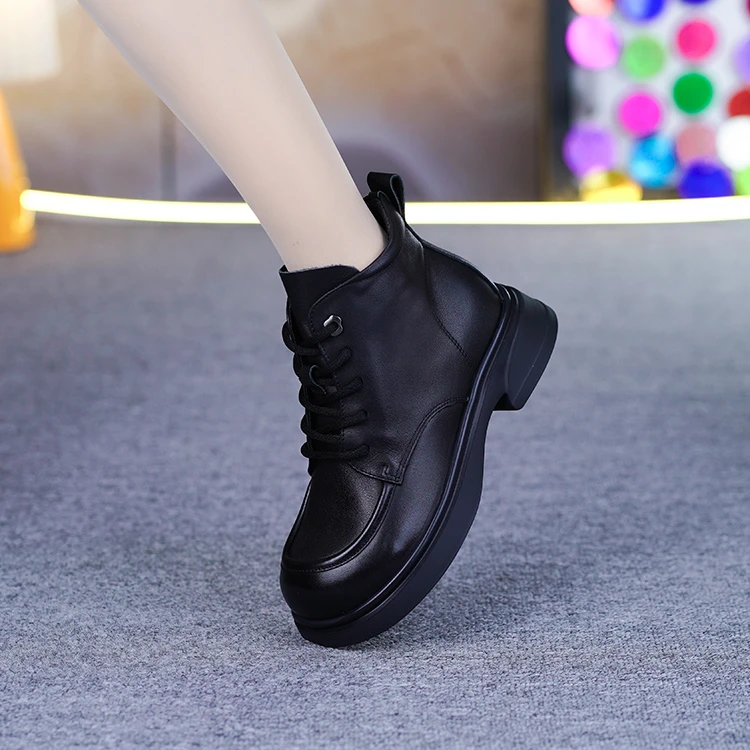 7951秋季真皮女鞋头层牛皮圆头粗跟简约舒适休闲百搭系带马丁靴