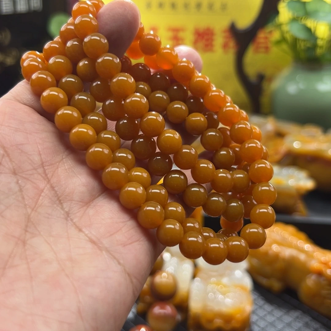 石英质玉未镶嵌颈饰