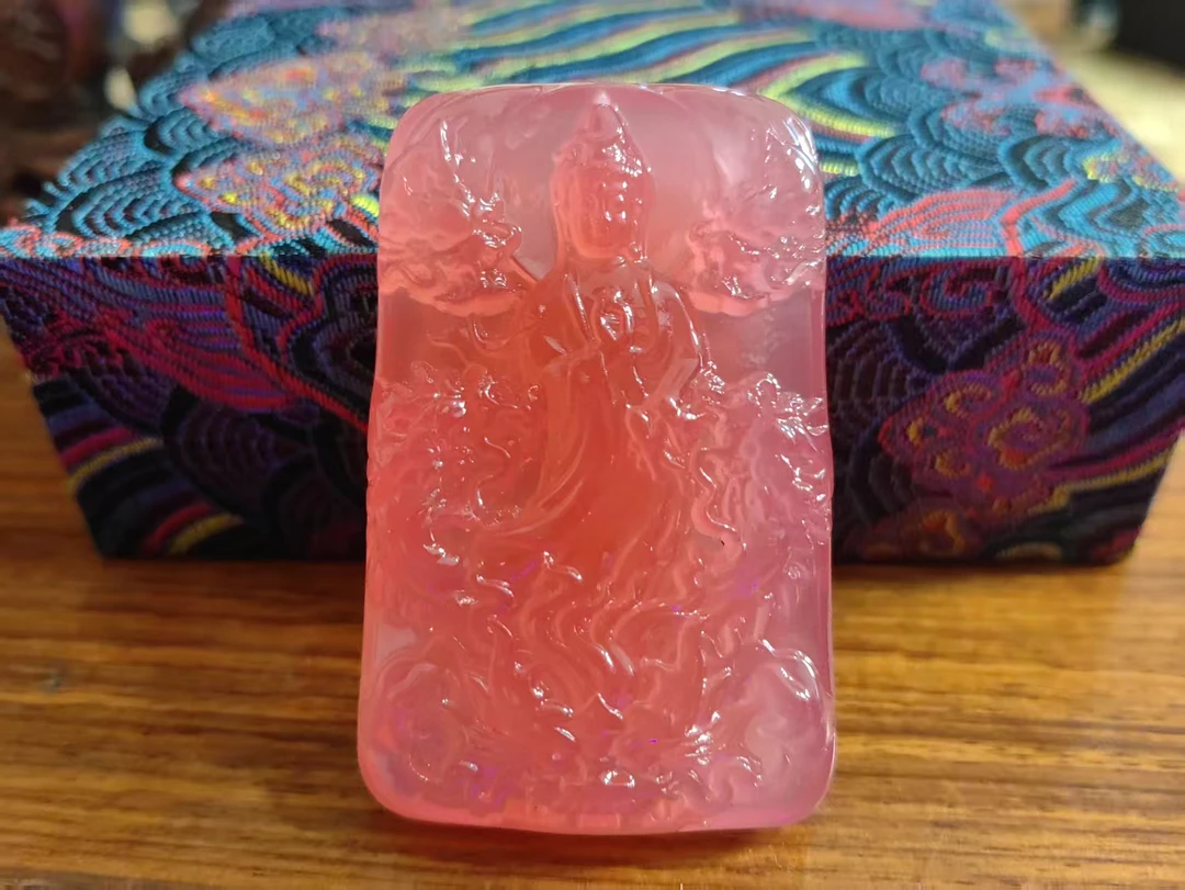 海云母变色双面雕工吊牌a130