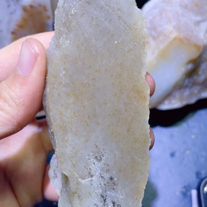 和田玉未镶嵌珠宝半成品