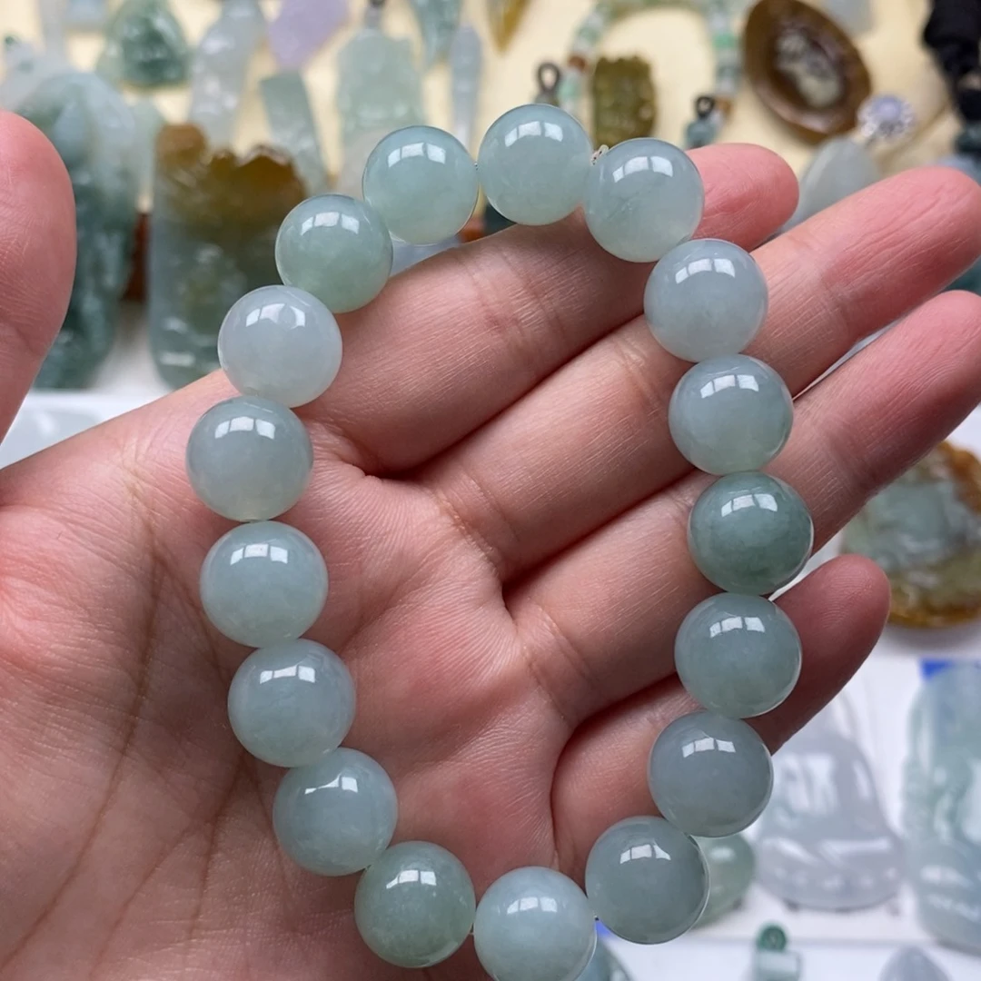 颈饰未镶嵌翡翠手串