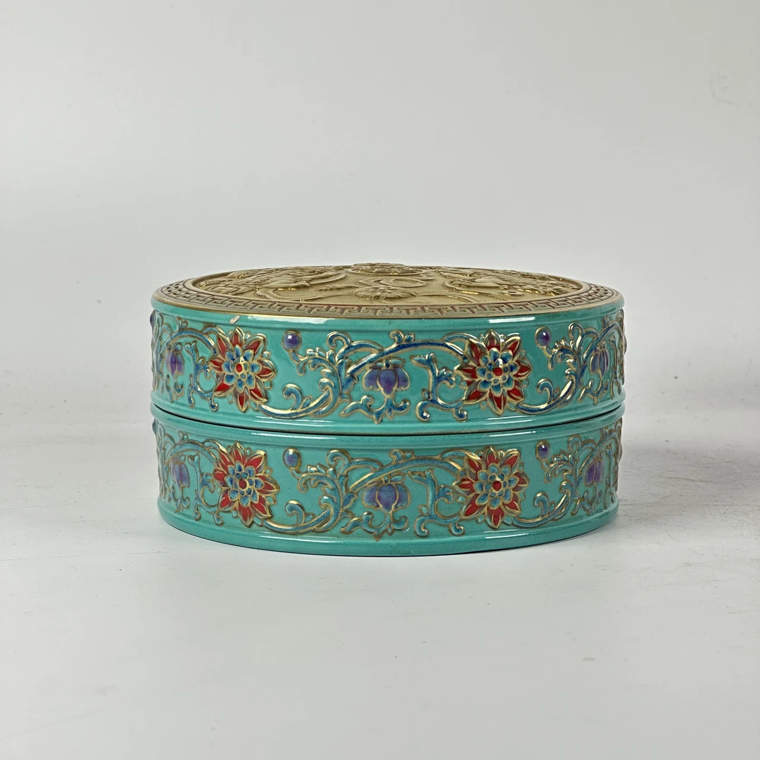 景泰蓝粉盒收藏鉴赏