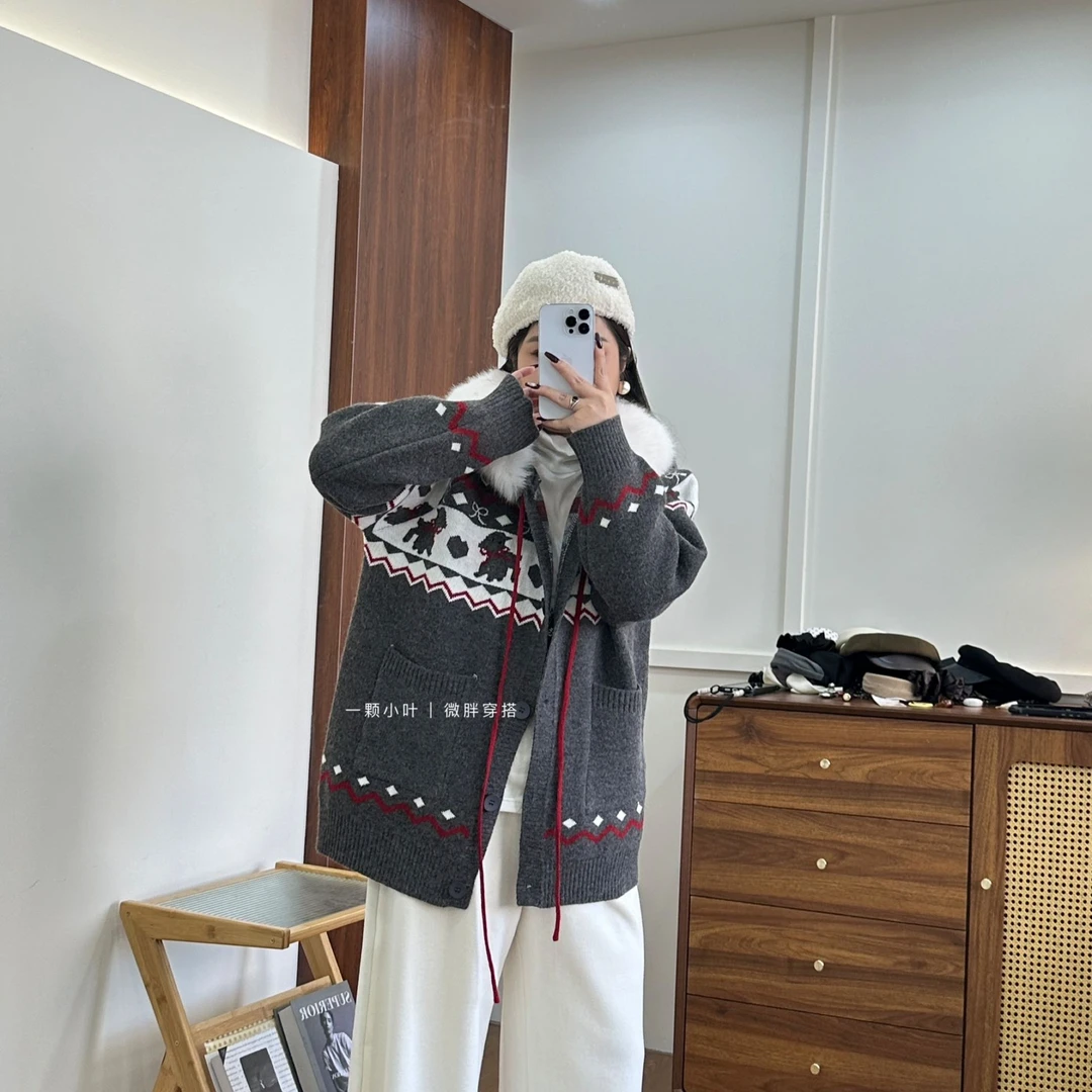 【一颗小叶】秋冬大版圣诞节戴帽毛领毛衣毛领可以拆卸减龄