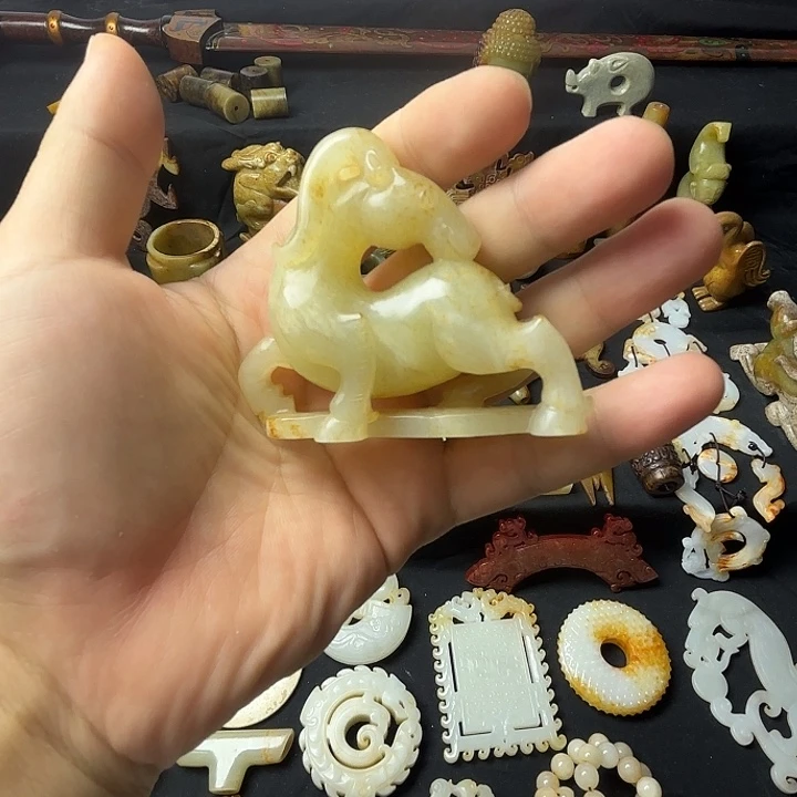 子***旻摆件精美摆件一个