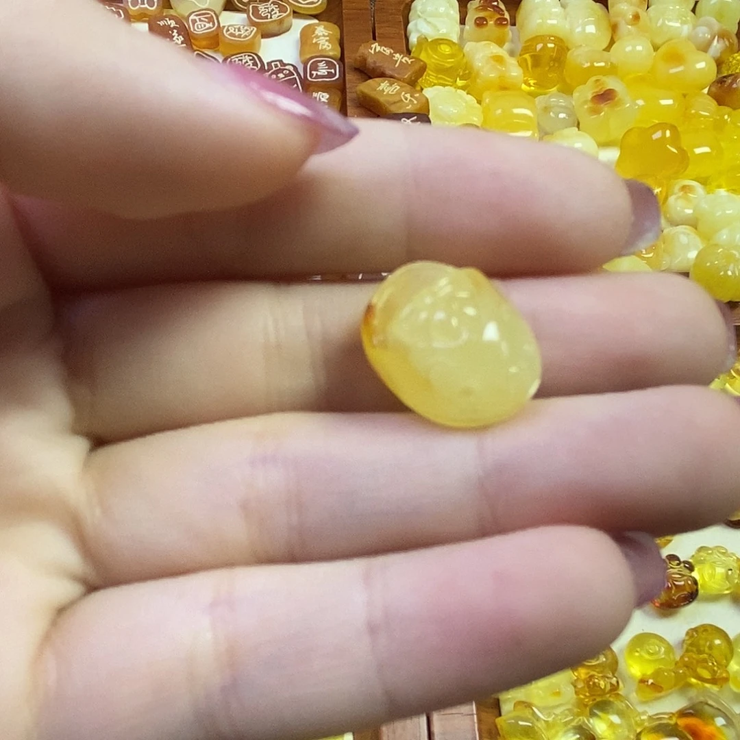 吊坠橄榄核小拖鞋