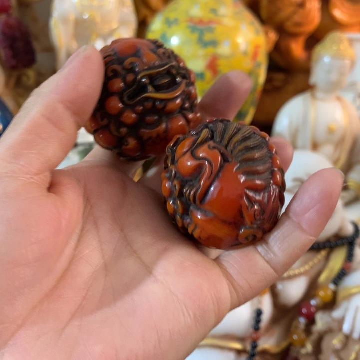 石材摆件等各种工具进行