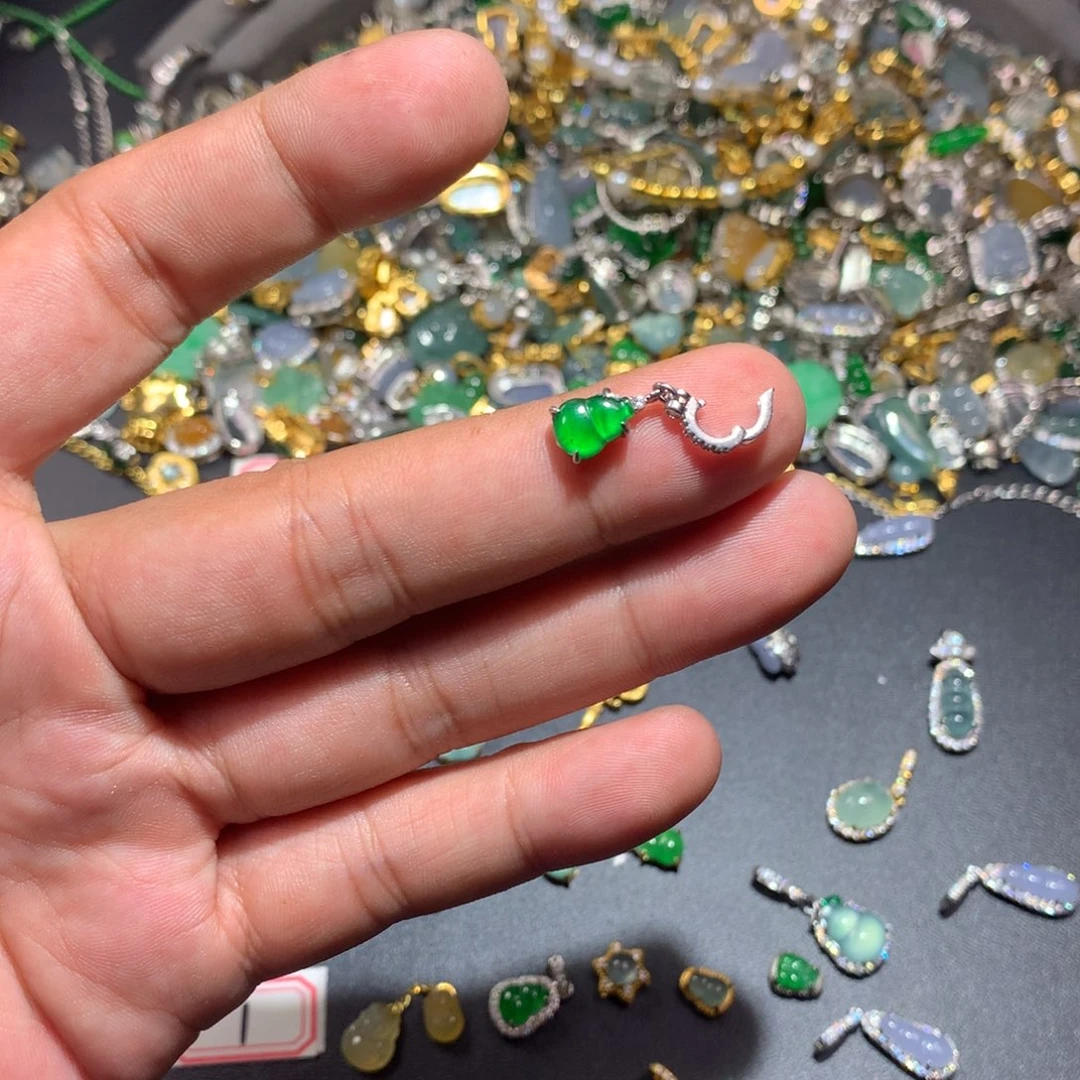 翡翠未镶嵌挂件1111111