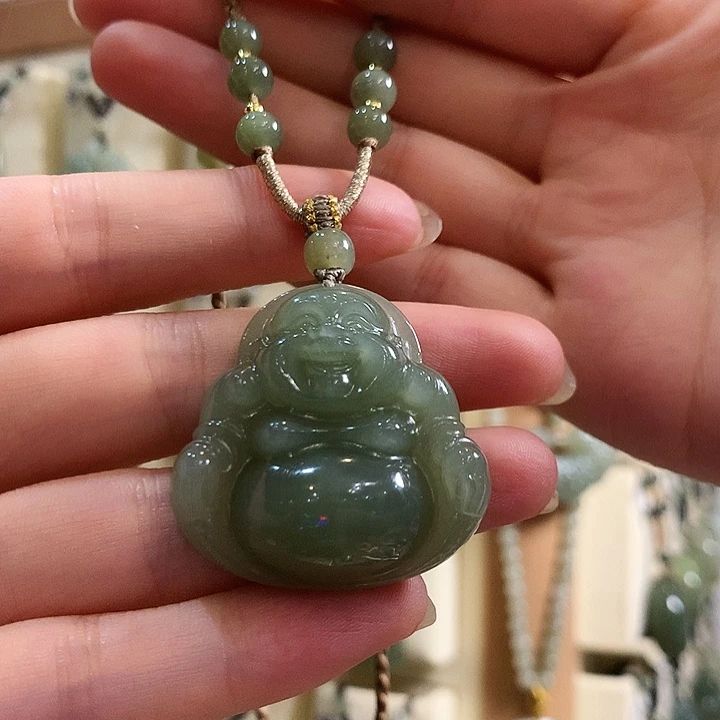和田玉未镶嵌颈饰余***己