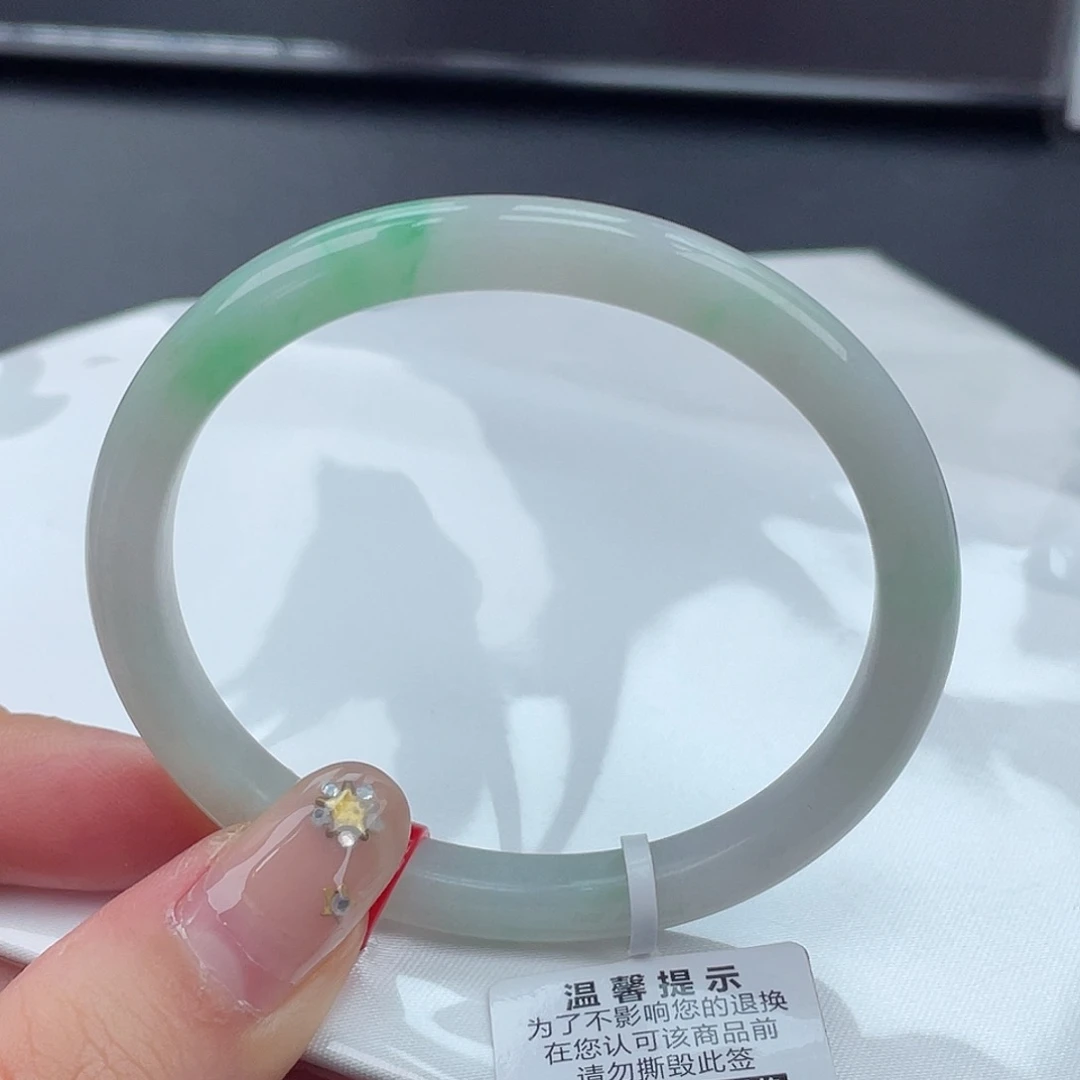 翡翠手镯未镶嵌53贵妃