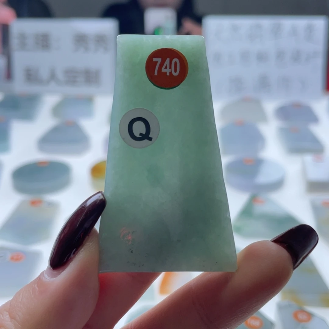 定制翡翠未镶嵌天然翡翠