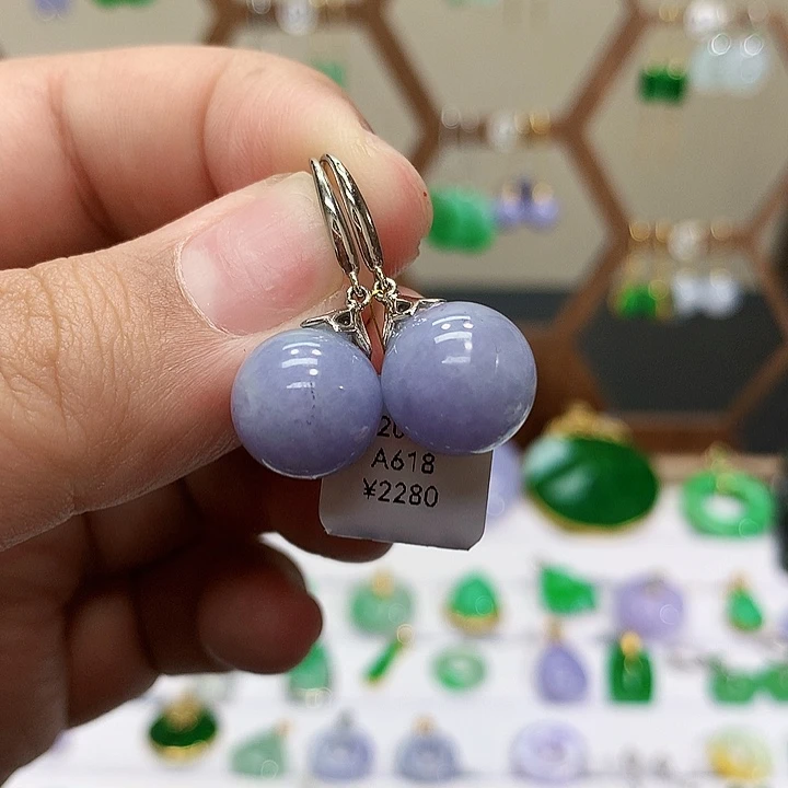 18K金镶嵌翡翠耳饰天然翡翠耳饰