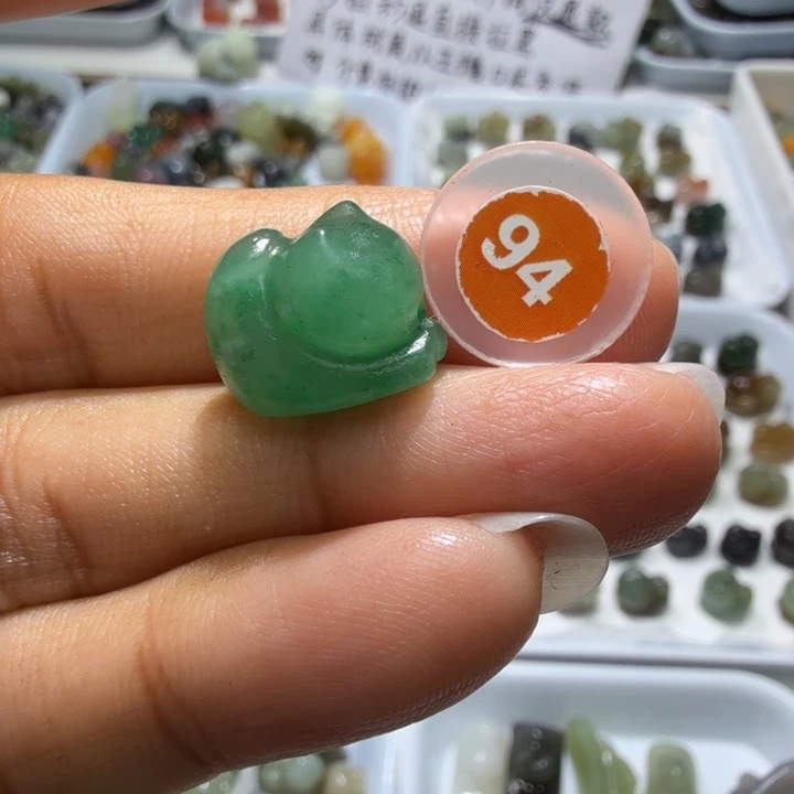 和田玉未镶嵌珠宝奇石