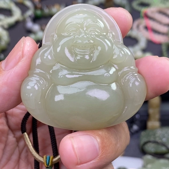 岁***月和田玉未镶嵌颈饰