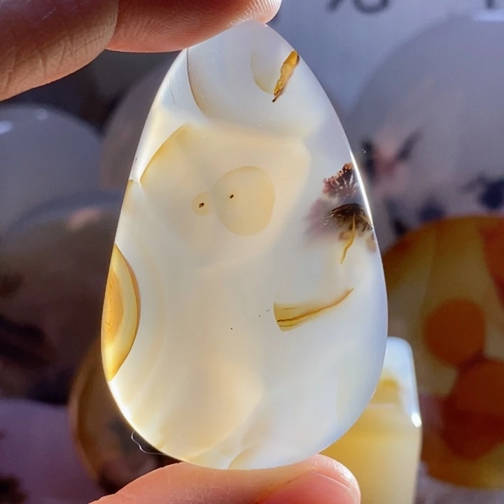 玛瑙/玉髓颈饰未镶嵌对**歌