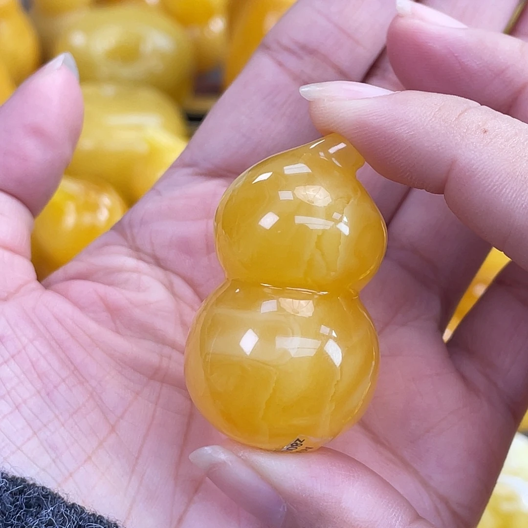 琥珀未镶嵌珠宝奇石h34