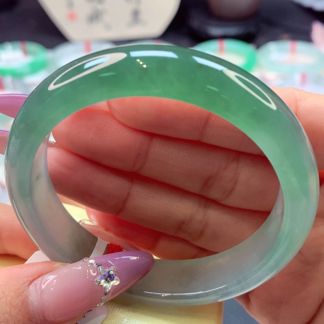 翡翠手镯未镶嵌正圈27号66