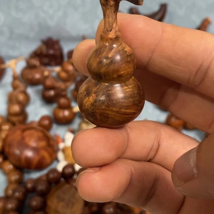 木8****兵麻梨疙瘩手工雕刻葫芦