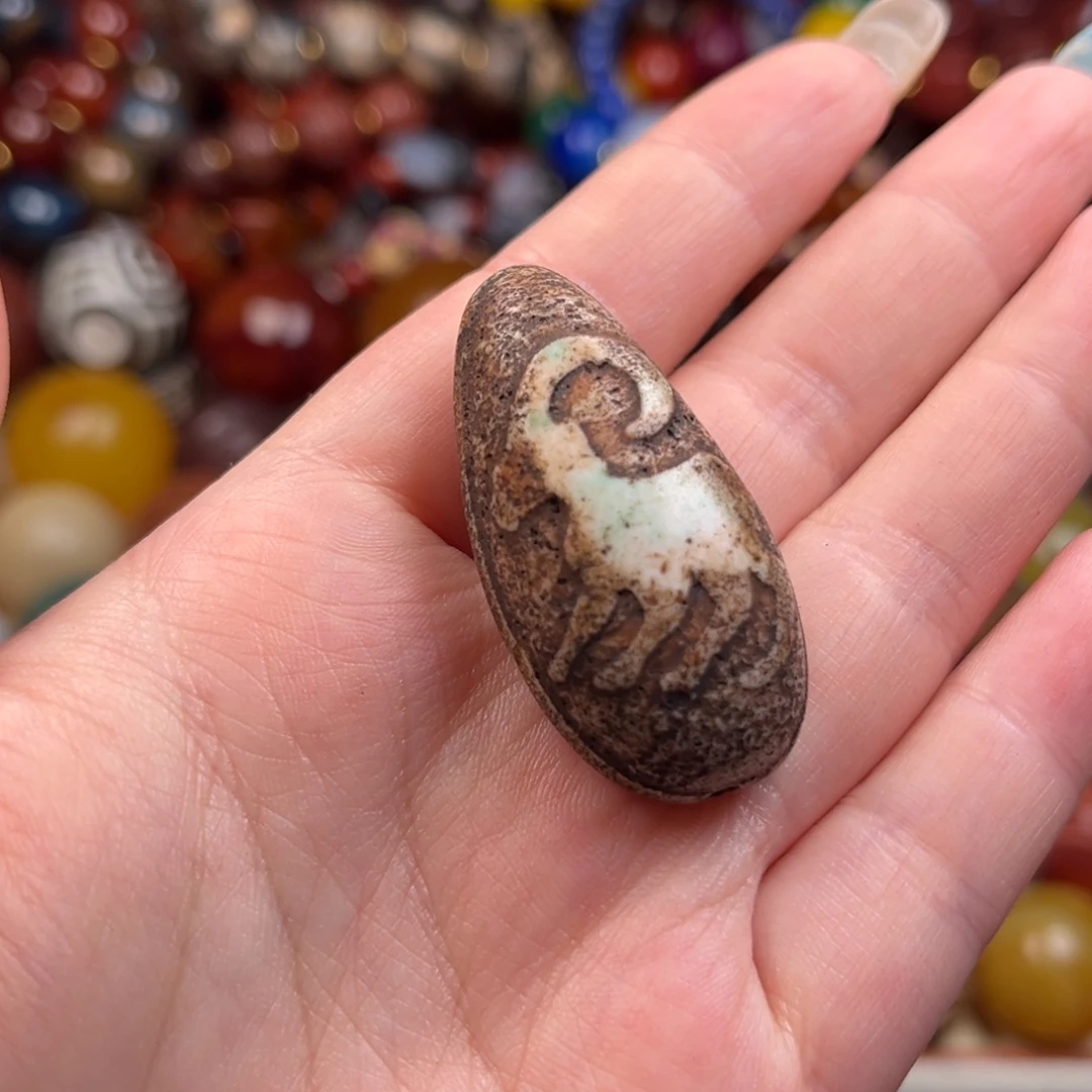 未镶嵌颈饰玛瑙/玉髓