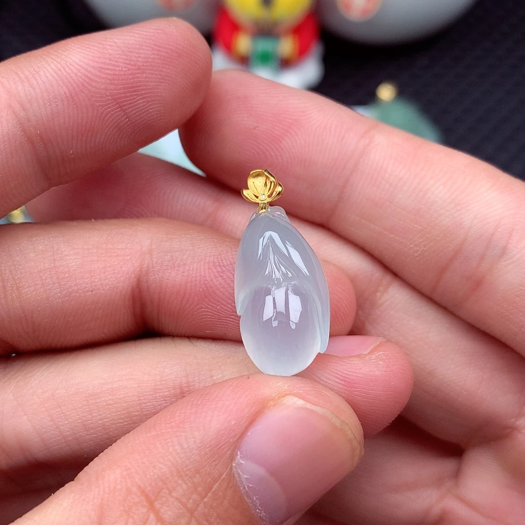 吊坠(不含链)18K金镶嵌翡翠