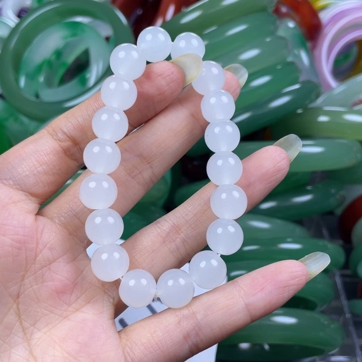 未镶嵌手镯石英质玉