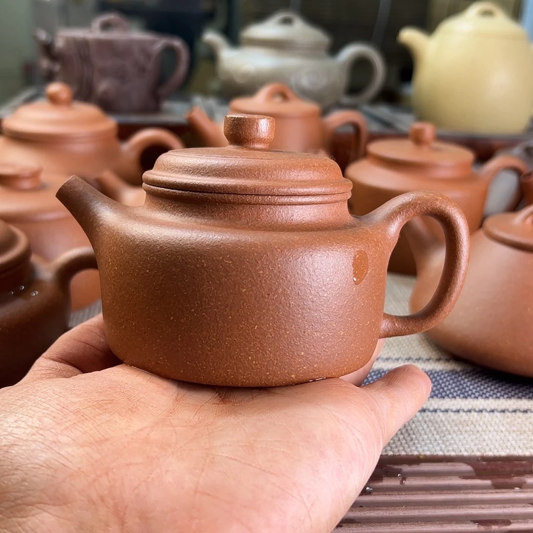 紫砂茶壶红降坡德中