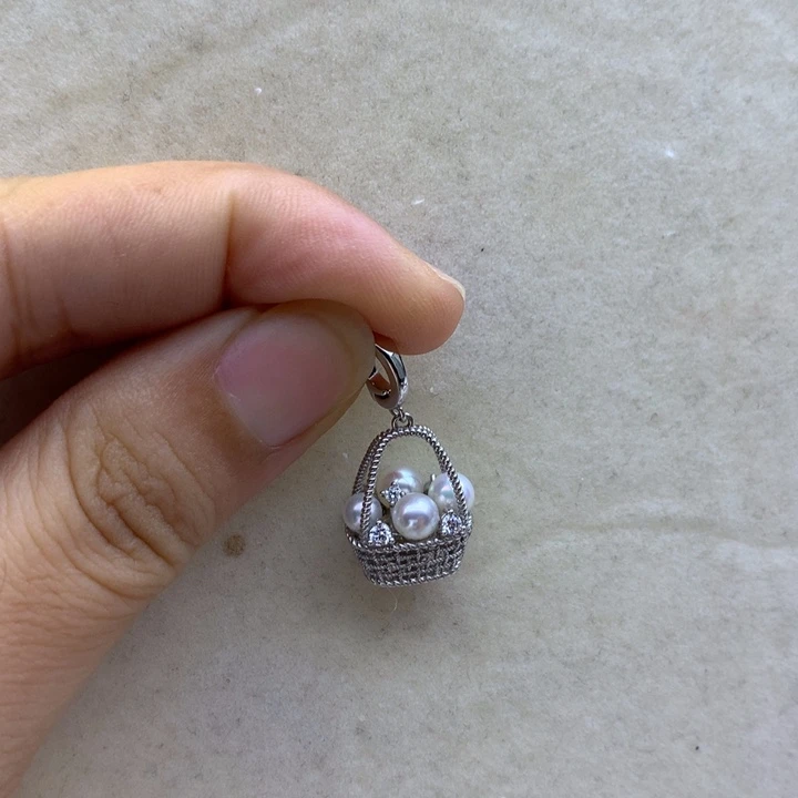 颈饰银S925镶嵌淡水珍珠