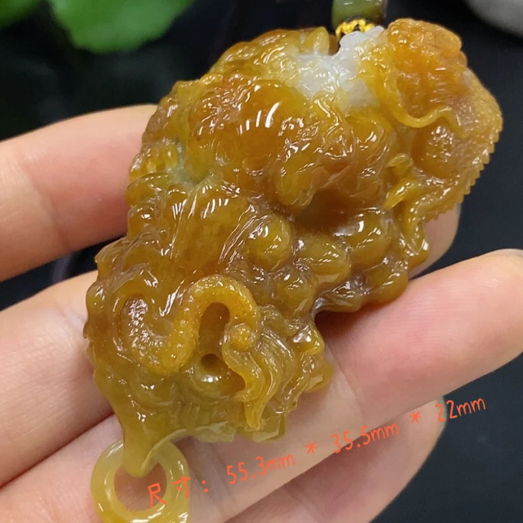 缅甸翡翠A货冰黄翡霸气龙头吊坠