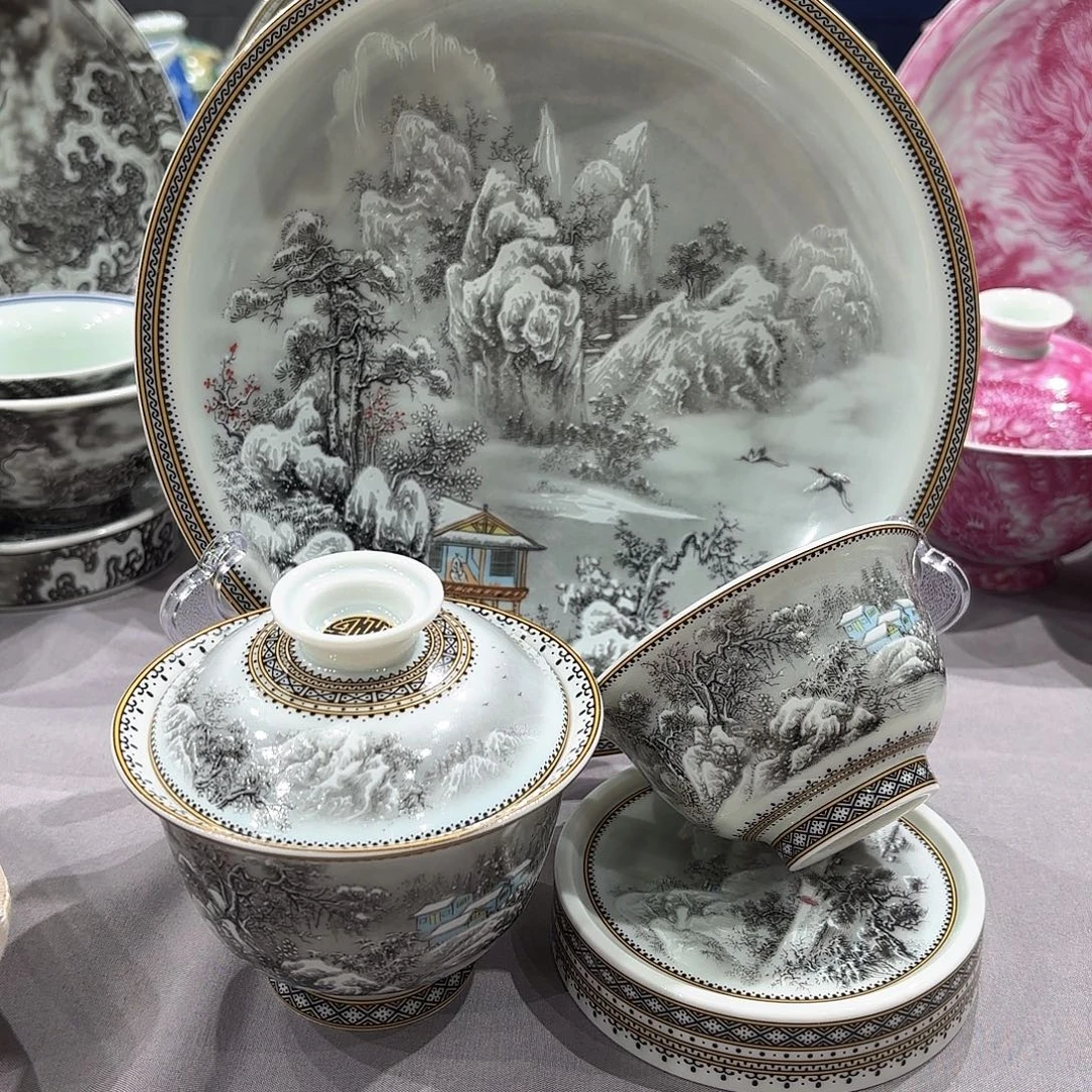 瓷片景德镇瓷器精品陈列