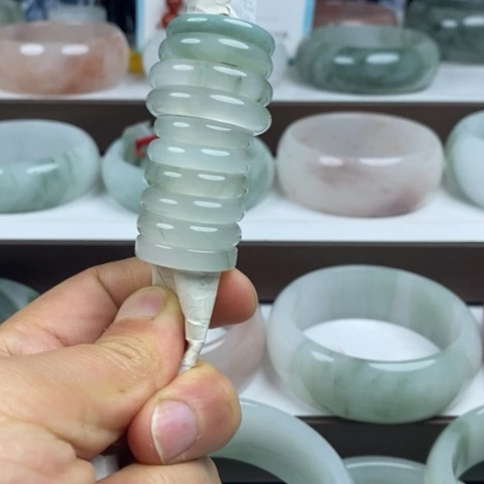 石英质玉（金丝玉）未镶嵌手镯